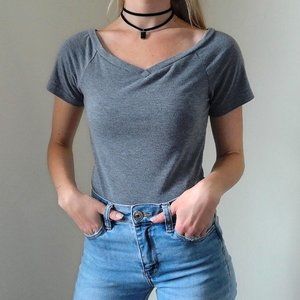 SHEIN / Summer Off Shoulder Top / Size:XS / Grey T-Shirt / Short Sleeve / V-Neck